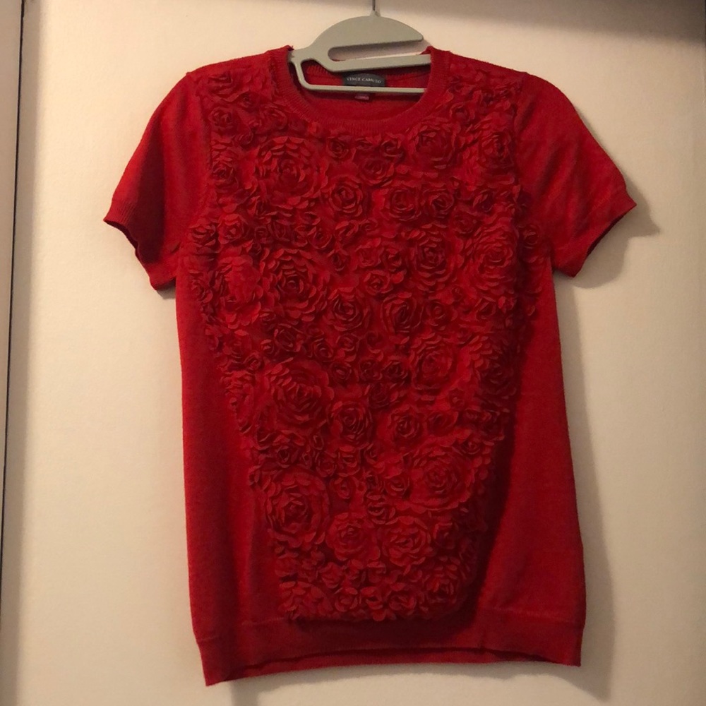 Vince Camuto red rosette sweater t-shirt, size PS. Worn once!!